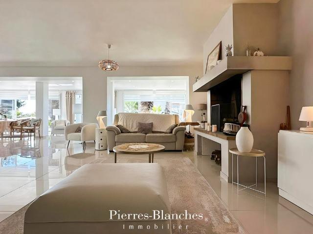 Le Parfum Des Verts Tamariniers ® 283m² Montpellier
