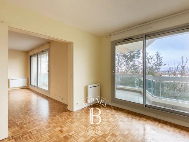 Le Pecq, Appartement 2 Chambres 93 m² en location