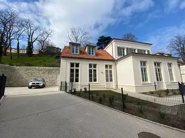 Le Pecq 78230 Location maison 5 pièces t5 au dernier étage