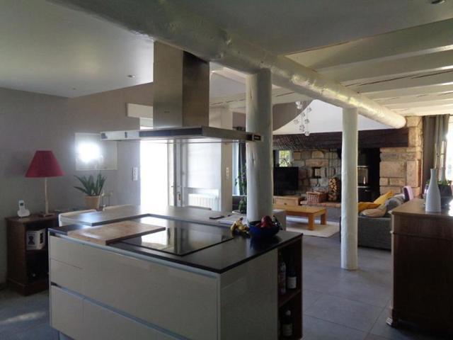 Le Pertuis 43, maison de 120 m2 habitables, 3 chambres, piscine sur 3.444 m2 de terrain