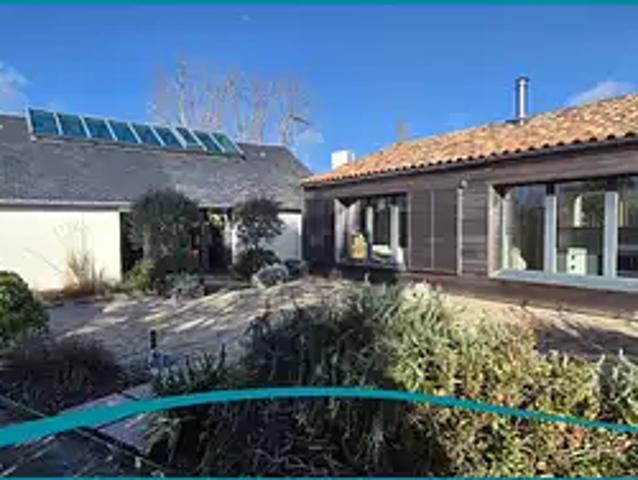 Le Perrier 85300 Achat / Vente maison 5 pièces t5 au dernier étage terrasse