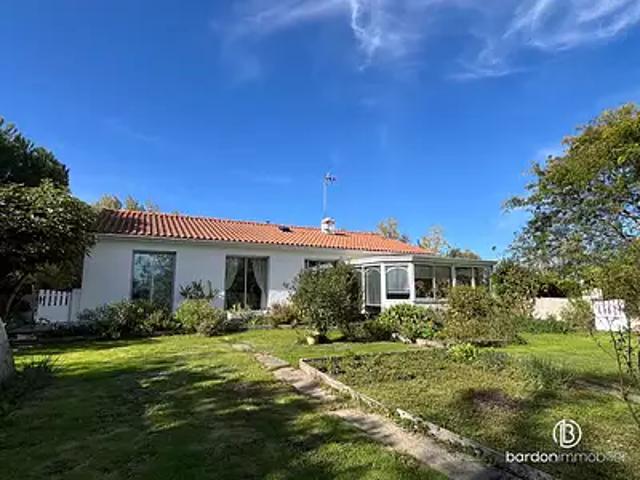 Le Perrier 85300 Achat / Vente maison 5 pièces t5 au dernier étage