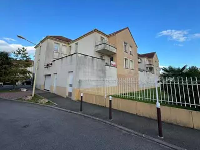 Le Pin 77181 Achat / Vente appartement 2 pièces t2 terrasse