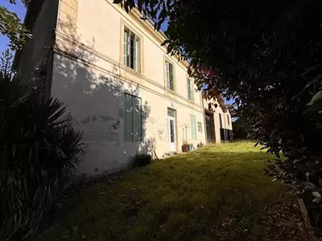 Le Pian sur Garonne 33490 Achat / Vente maison 11 pièces t11 au dernier étage