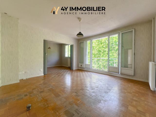 LE PONT DE CLAIX Appartement T4 74,72 m2