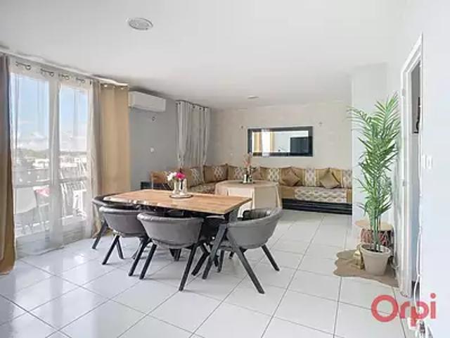 Le Pontet 84130 Achat / Vente appartement 3 pièces t3 au dernier étage balcon
