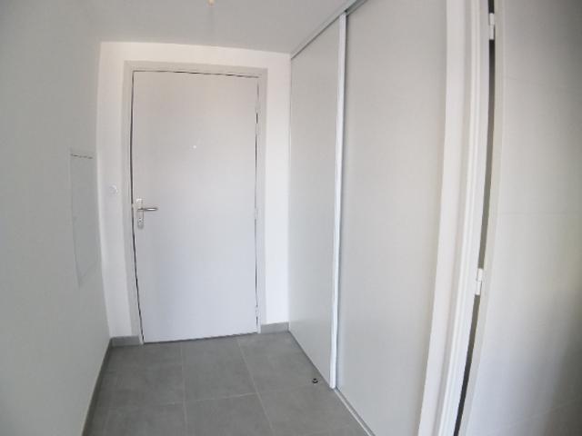 LE PONTET Appartement récent de 3 pièce s 66 m2 avec terrasse
