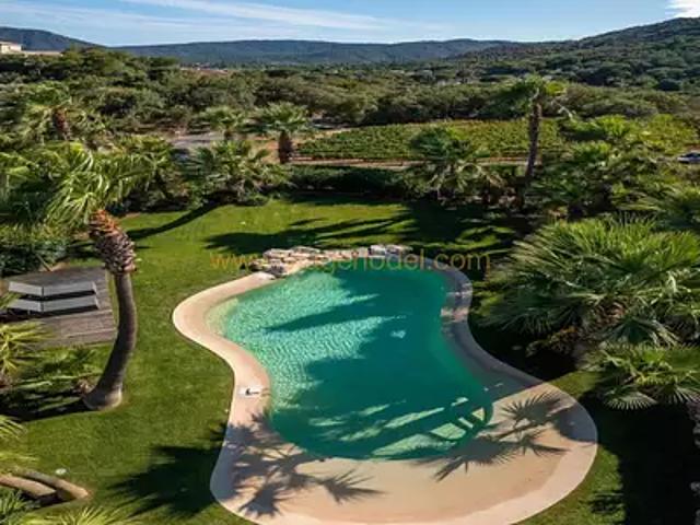 Le Plan de la Tour 83120 Achat / Vente maison 8 pièces t8 piscine