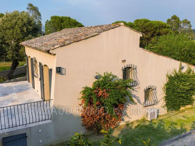Le Plan de la Tour ? Villa entièrement rénovée avec studio i. m² Le Plan de la Tour