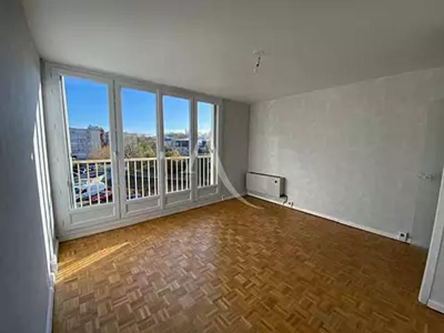 Le Plessis Trévise 94420 Location appartement 2 pièces t2 cave parking