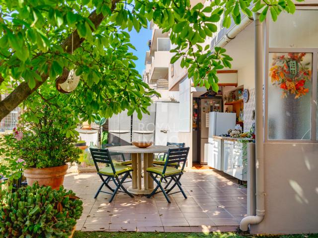 LE PRADET CENTRE VILLE T3 64 m2 REZ DE JARDIN VIAGER