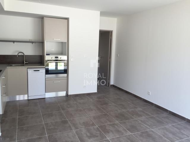 LE PRADET T2 Avec Jardin et Garage