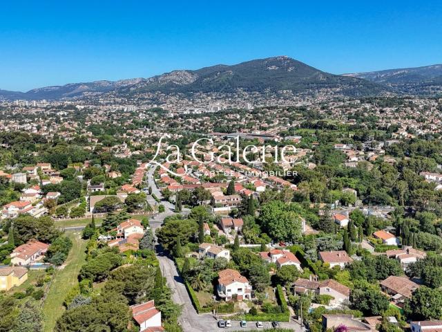 Le Pradet Villa avec piscine et mer à pieds 250m² Le Pradet