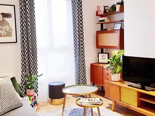 Le Pré Saint Gervais 93310 Achat / Vente appartement 2 pièces t2 au dernier étage