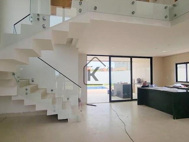 Le Premier Résidence Le Premier Résidence casa com 3 suítes mais escritório 4 vagas com piscina