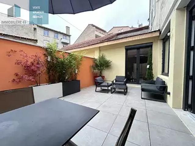 Le Puy en Velay 43000 Achat / Vente appartement 3 pièces t3 au dernier étage terrasse