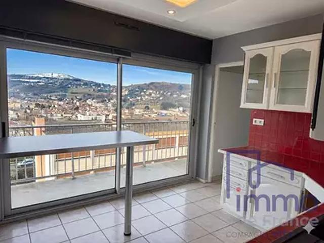 Le Puy en Velay 43000 Achat / Vente appartement 5 pièces t5 au dernier étage parking
