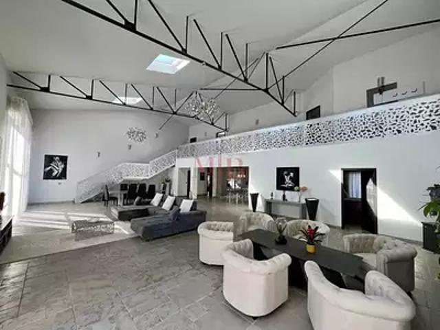 Le Puy Sainte Réparade 13610 Location maison 6 pièces t6 piscine