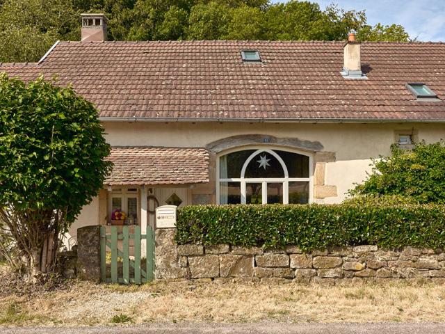 Le Refuge Des Mille Étangs 350m² Saint Germain