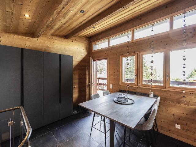 LE REVARD, Petit chalet tout confort à vendre