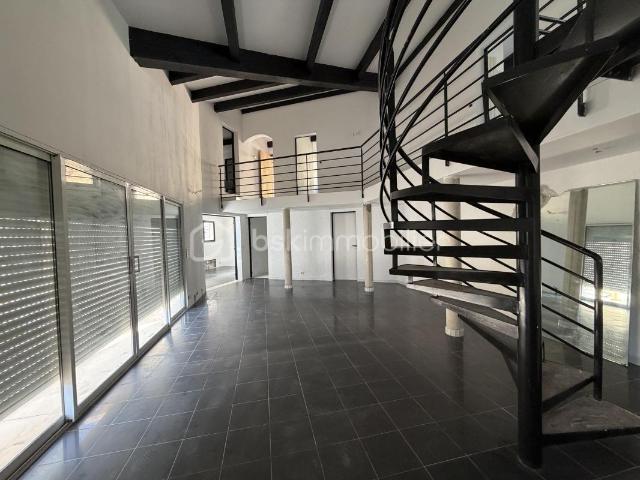 Le Revest les Eaux – Maison 195 m² sur terrain de 1 793 m²