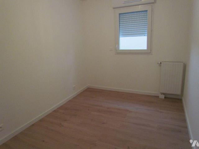 LE RHEU rue Rosa Park appartement de 2016 type 4 83.60 m² au rez de chaussée comprenant.