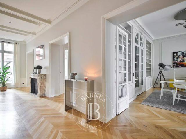 Le service location de la Maison BARNES vous présente ce bien