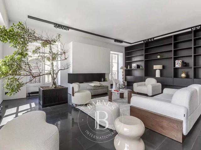 Le service location de la maison BARNES vous présente ce bien