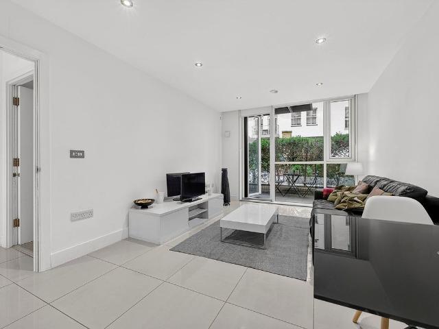 Leman Street, Wapping E1, 2 bed flat to rent, £3,450 pcm | PrimeLocation