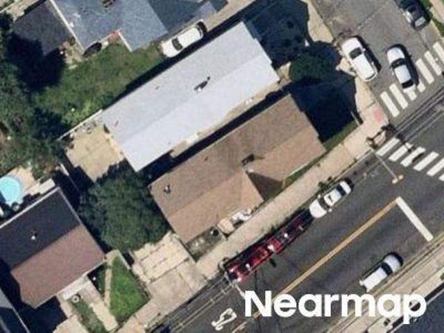 Lembeck Ave