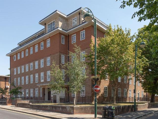 Lemna Road, Leytonstone E11, 1 bed flat to rent, £1,600 pcm | PrimeLocation