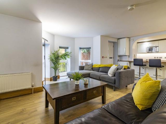 Lenton Avenue, Arlington House, NG7, Nottingham
