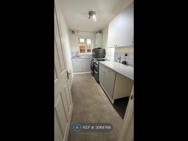 Lenbee House, Chatham ME5, 1 bed flat to rent, £995 pcm | PrimeLocation