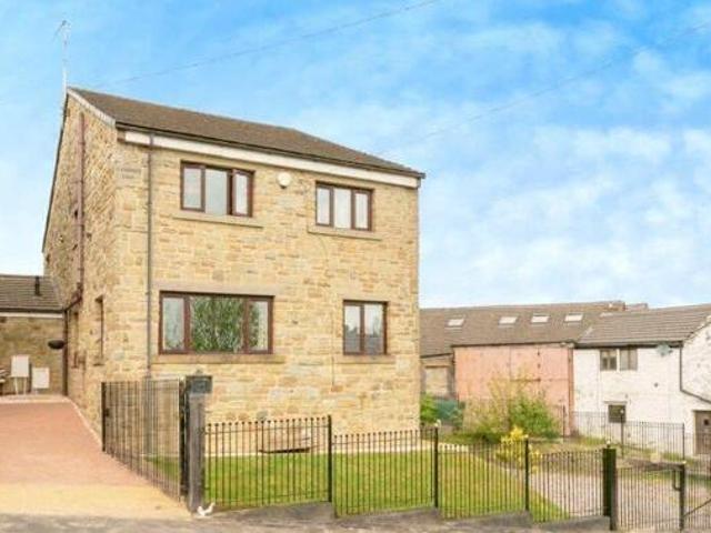 Lenches Road, Colne, 4 Bedroom Detached