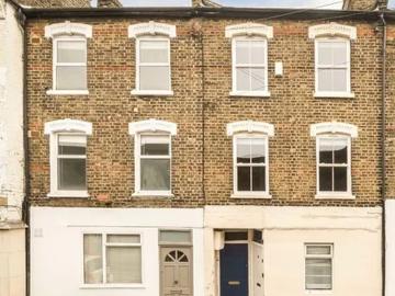 Lendal Terrace, London, SW4 7UX, United Kingdom | 2 bed apartment for rent #124821896 | Rentberry