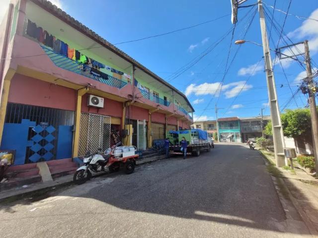 Lene Pegado Vende Prédio Comercial de 2 Andares com 600 m² próximo da Boate Locomotiva