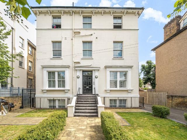 Lennard Road, Croydon CR0, 2 bed flat to rent, £1,700 pcm | PrimeLocation