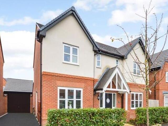 Lennon Way, Aylesbury, 4 Bedroom Detached