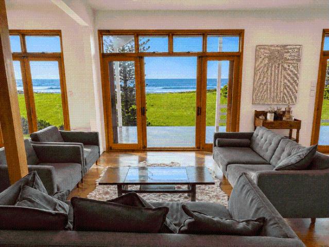 Lennox Beach Shack – A Rare Coastal Hideaway