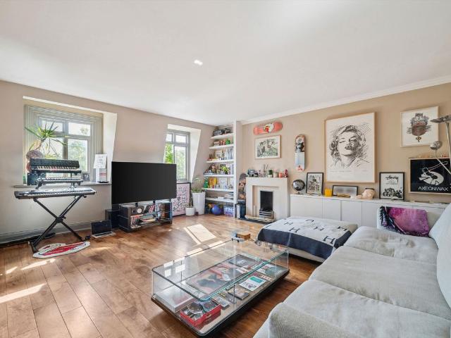 Lennox Gardens, London SW1X, 2 bed flat to rent, £5,850 pcm | PrimeLocation