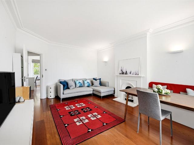 Lennox Gardens, London SW1X, 2 bed flat to rent, £8,500 pcm | PrimeLocation