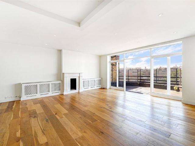 Lennox Gardens, London, SW1X 3 bed penthouse to rent £11,266 pcm £2,600 pw