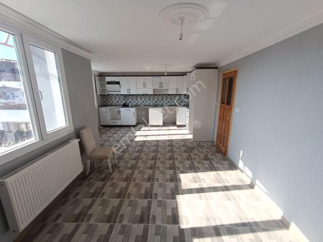 Lenora Gayrimenkul'den Ayrancılar'da 1+1 Kiralık Daire