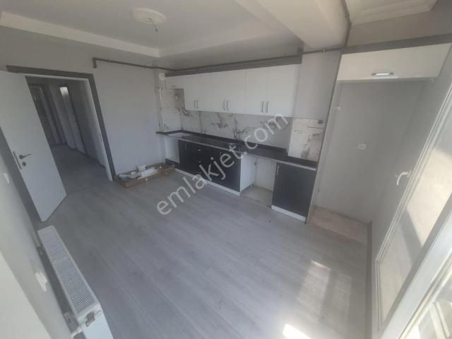Lenora Gayrimenkül'den Yazıbaşı Mahallesinde 2+1 Kiralık Daire