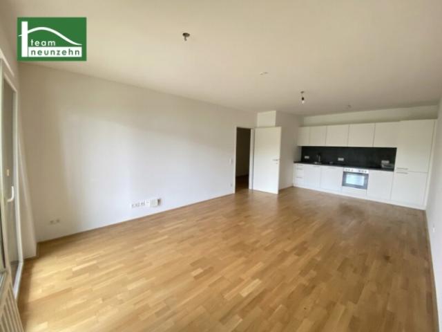 LEO 131 Zentral begehbare 3 Zimmer Wohnung mit Blick über den Sportplatz! Nur 4 Bus Stationen zum Bahnhof Floridsdorf und viel Grün in der Nähe!