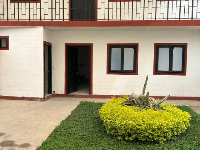 LEON MODERNO, EXCELENTE PARA OFICINAS, SPA, ETC