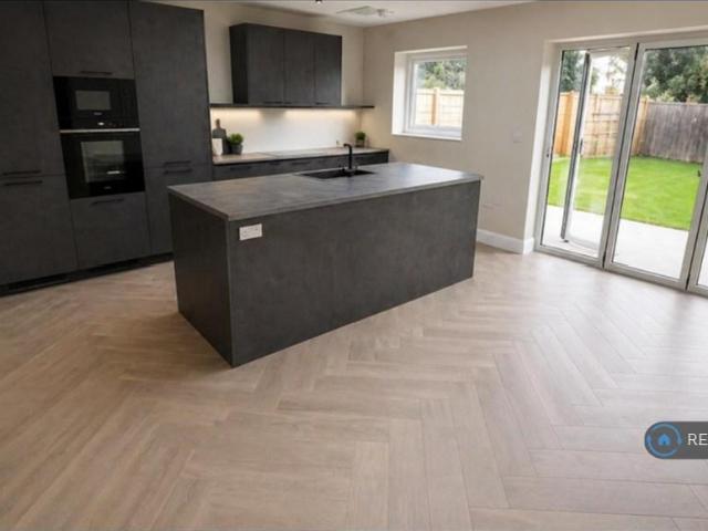 Leonard Avenue, Sevenoaks, TN14 3 bed end of terrace house to rent £2,950 pcm £681 pw