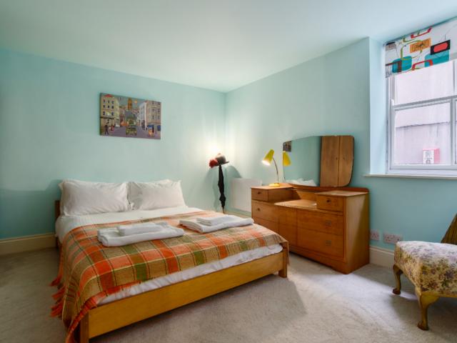 Leonard Lane, Bristol BS1 1 bed terraced house to rent £1,250 pcm £288 pw