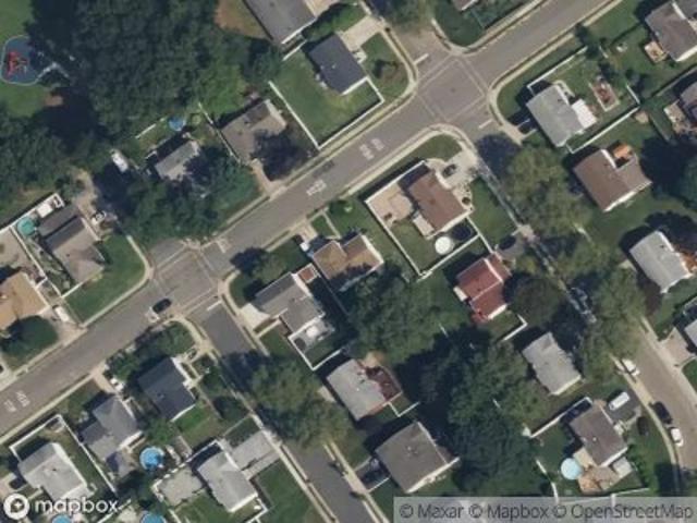 Leonardine Ave