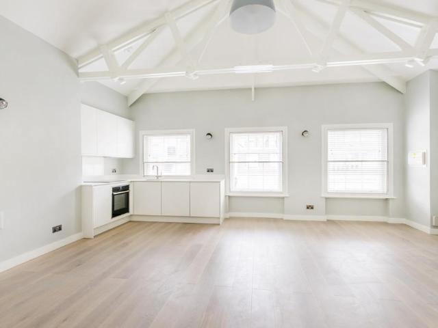 Leong's Legend, 39 Gerrard Street, London, W1D 5QD, United Kingdom | Studio apartment for rent #128946544 | Rentberry